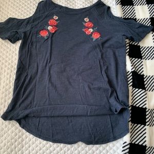 abercrombie cold shoulder tee
